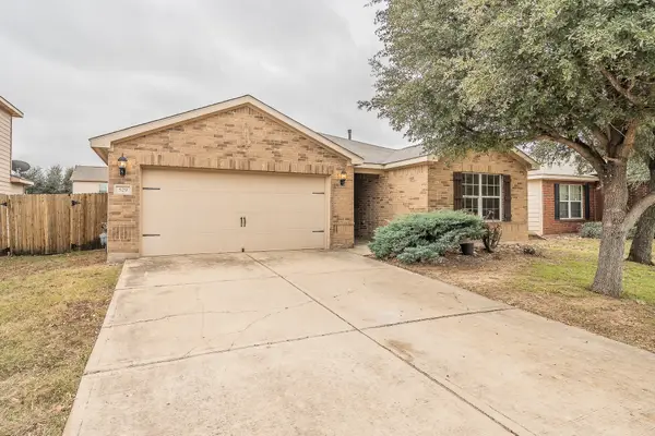 529 Hidden Dale Drive, Fort Worth, TX 76140