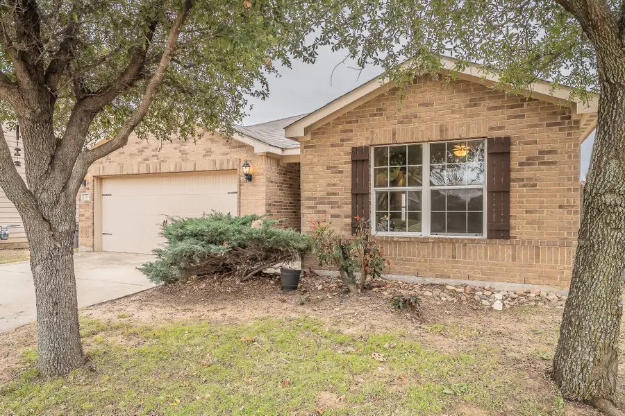 529 Hidden Dale Drive, Fort Worth, TX 76140 - Image #3