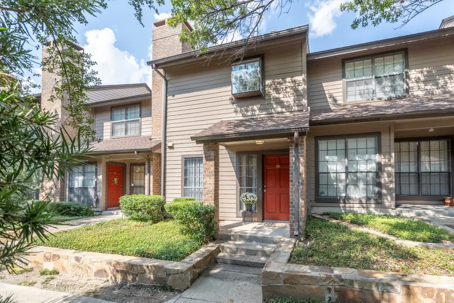 9910 Royal Lane #1105, Dallas, TX 75231 - Image #2