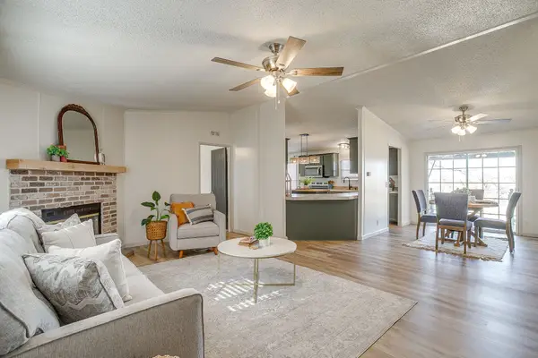 5912 Kentucky Street, Joshua, TX 76058