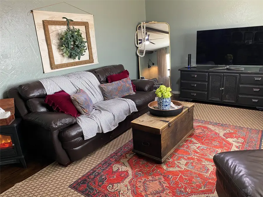 321 School House Road, Paradise, TX 76073 - Image #3