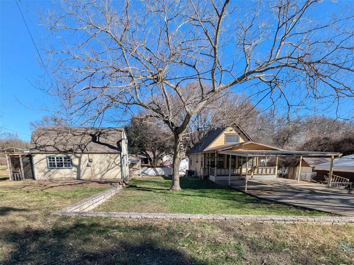8161 Deer View Circle, Granbury, TX 76049 - Image #1