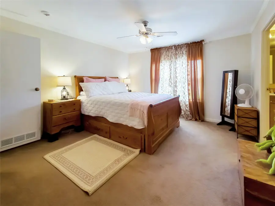 210 N Avenue B, Knox City, TX 79529 - #2