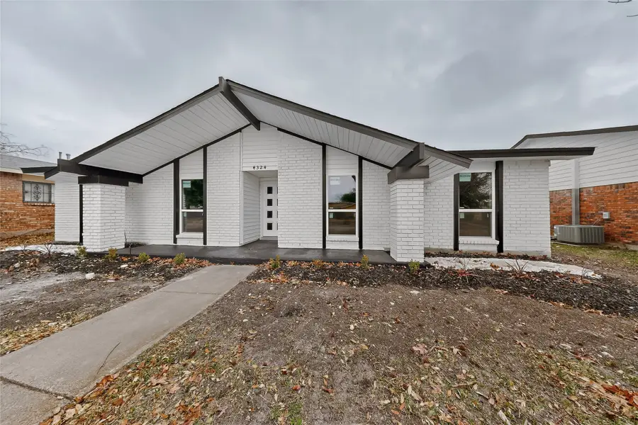 4324 Woodbluff Drive, Mesquite, TX 75150 - Image #3