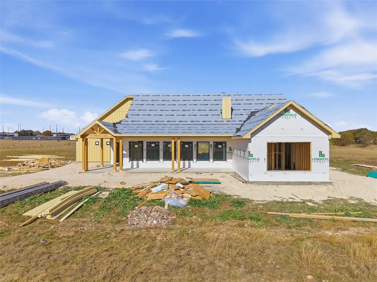 7001 Old Mcgregor-crawford Road, Crawford, TX 76638 - Image #1