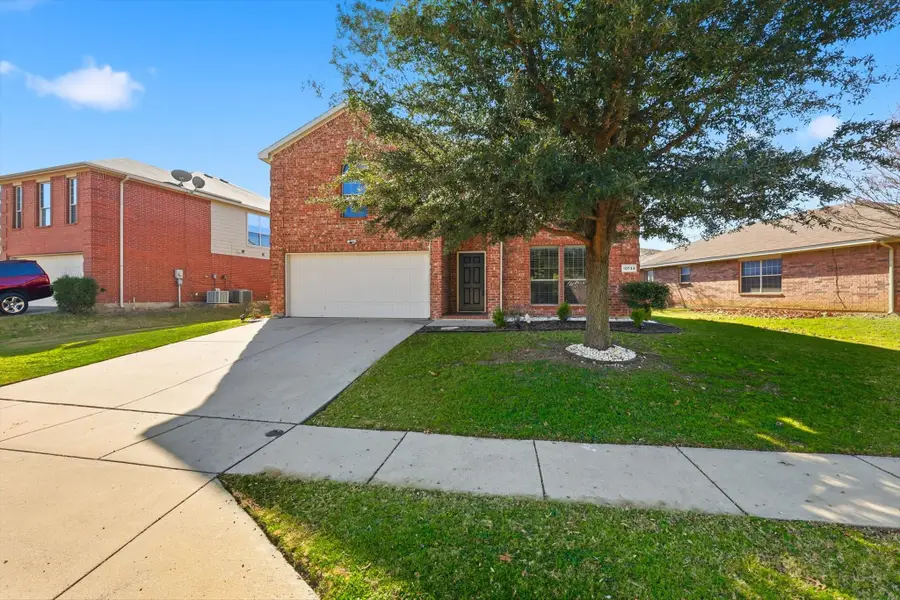 10733 Kittering Trail, Fort Worth, TX 76052 - Image #3