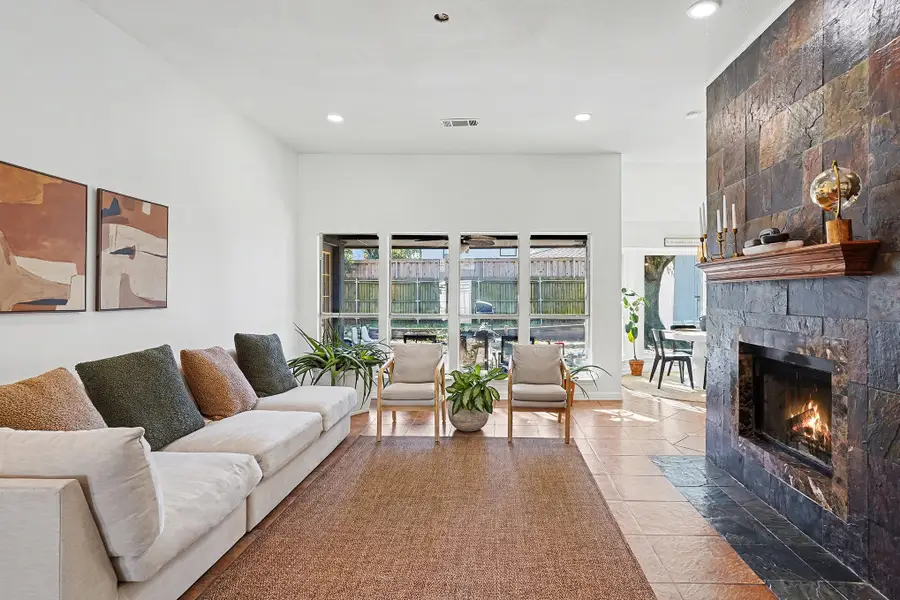 2322 Cromwell Drive, Arlington, TX 76018 - Image #3