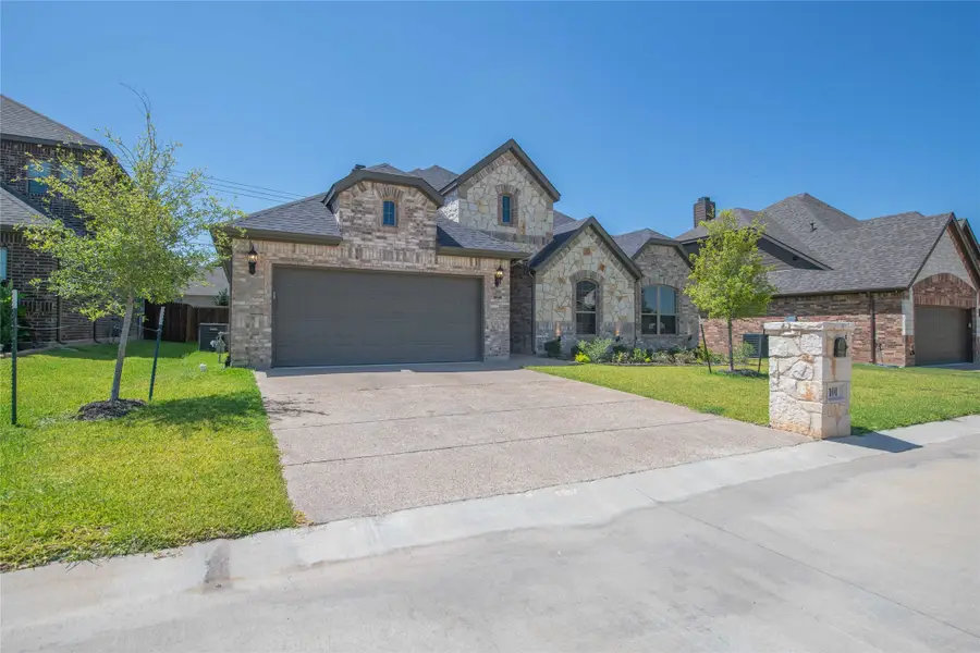 101 Cedar Creek Court, Woodway, TX 76712 - Image #3