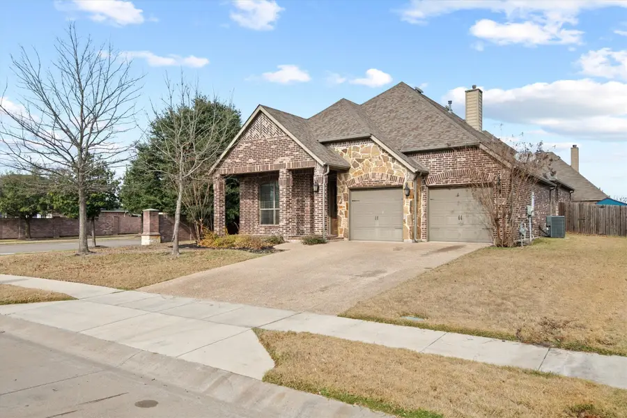 114 Thoroughbred Street, Waxahachie, TX 75165 - Image #2