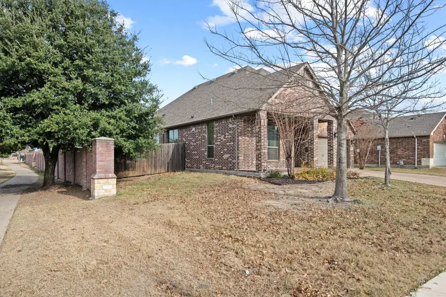 114 Thoroughbred Street, Waxahachie, TX 75165 - Image #3