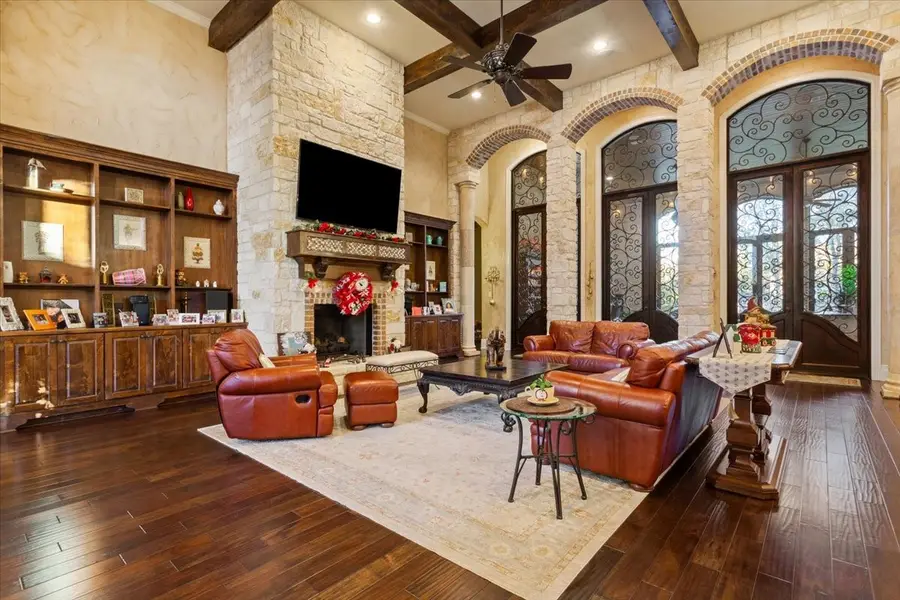 10020 Hidden Bluff, Waco, TX 76657 - Image #2