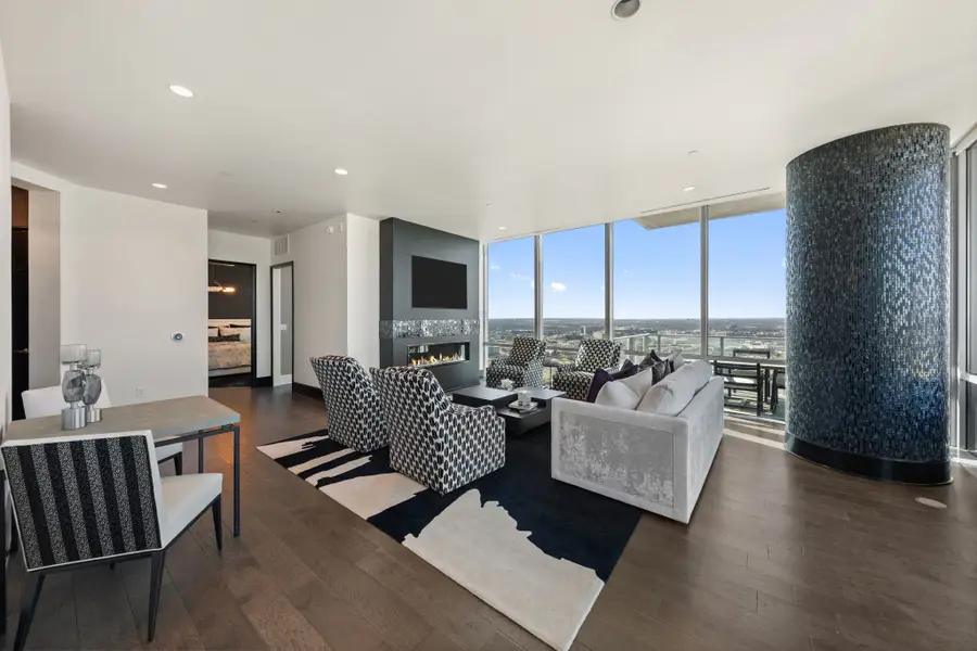 1301 Throckmorton Street #2601, Fort Worth, TX 76102 - Image #3