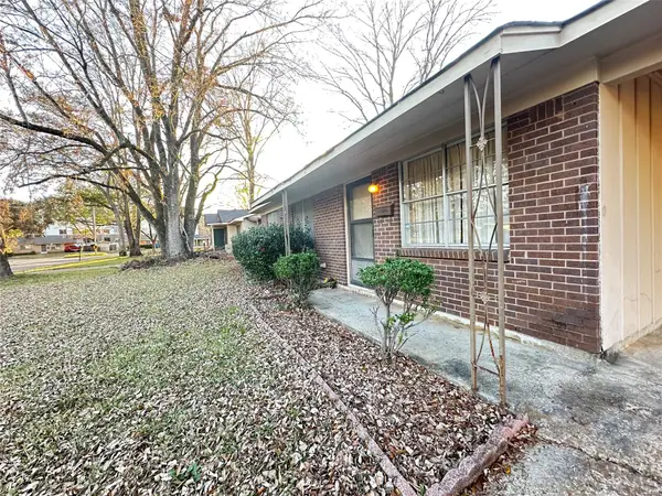 9080 Hawthorne Drive, Shreveport, LA 71118