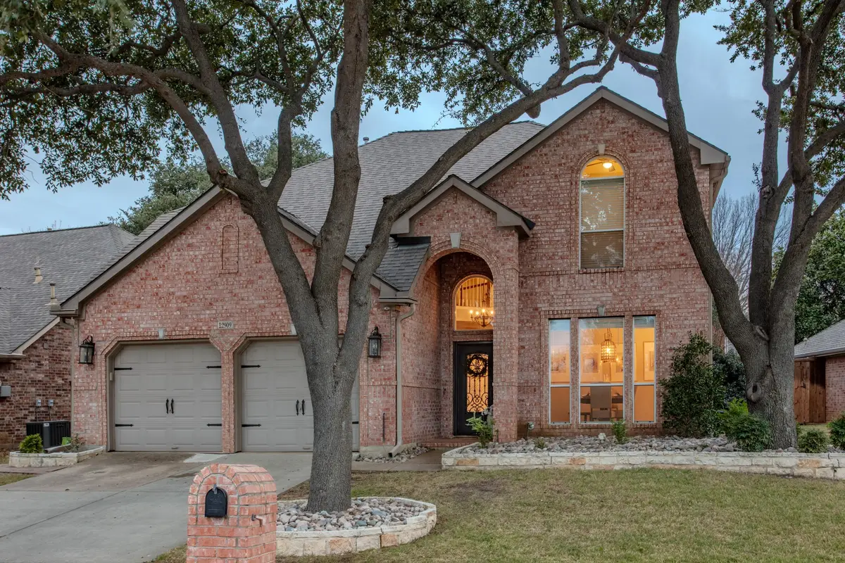 2909 Furlong Drive W, Flower Mound, TX 75022 - Image #1
