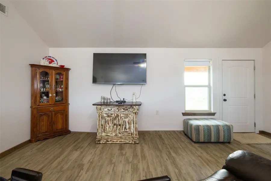 493 Browning Road, Bellevue, TX 76228 - Image #2