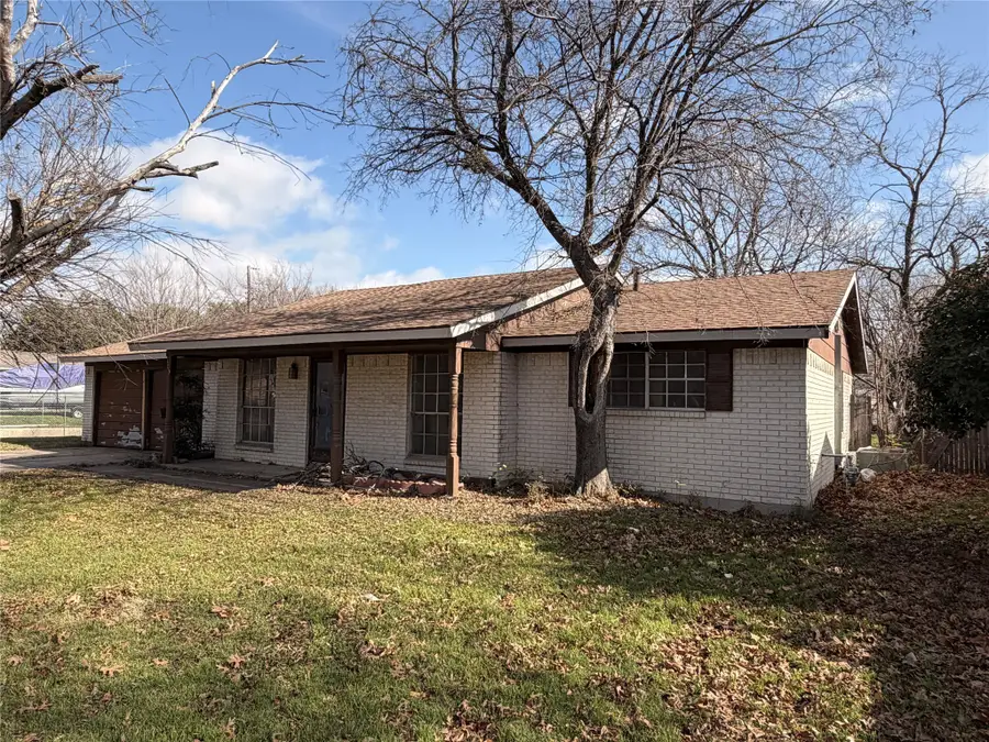 409 Opal Street, Saginaw, TX 76179 - Image #3