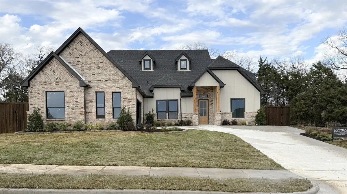 1908 Heritage Knoll Drive, Sherman, TX 75092 - Image #1