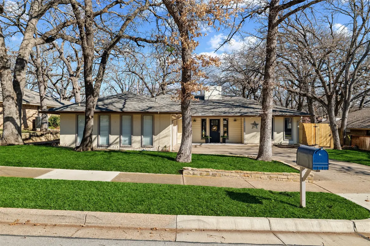 5101 Caliente Drive, Arlington, TX 76017 - Image #1