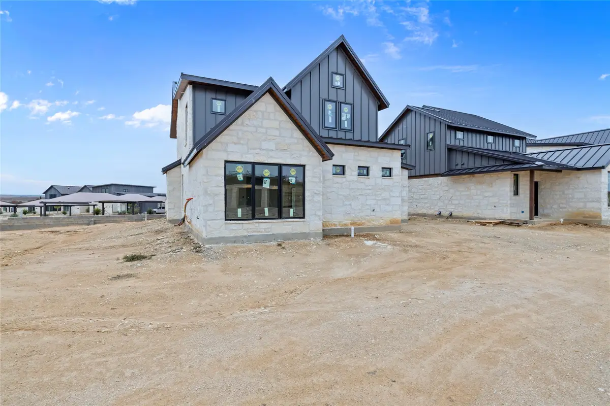 395 Emma Jean Trail, Iredell, TX 76649 - Image #1