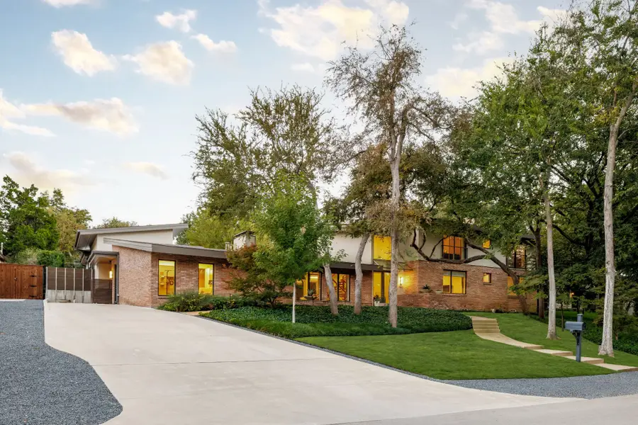 7110 N Janmar Drive, Dallas, TX 75230 - Image #2