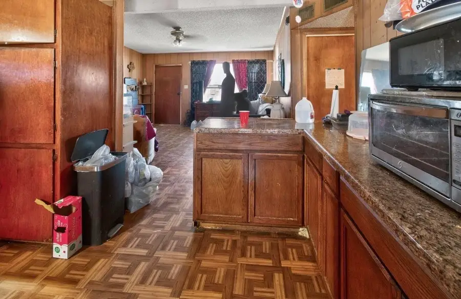 804 Jay Street, Eden, TX 76837 - Image #2