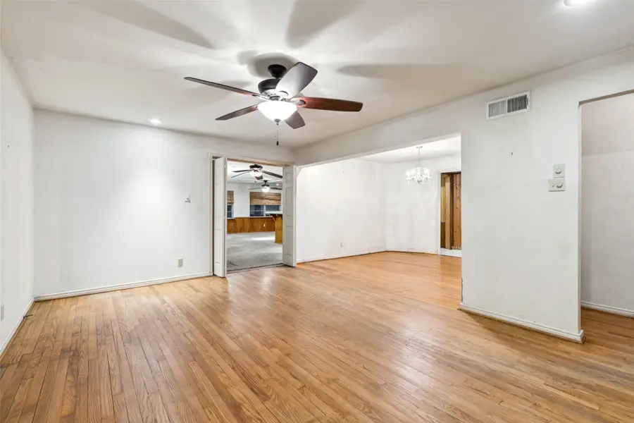 1618 Loree Drive, Dallas, TX 75228 - Image #2