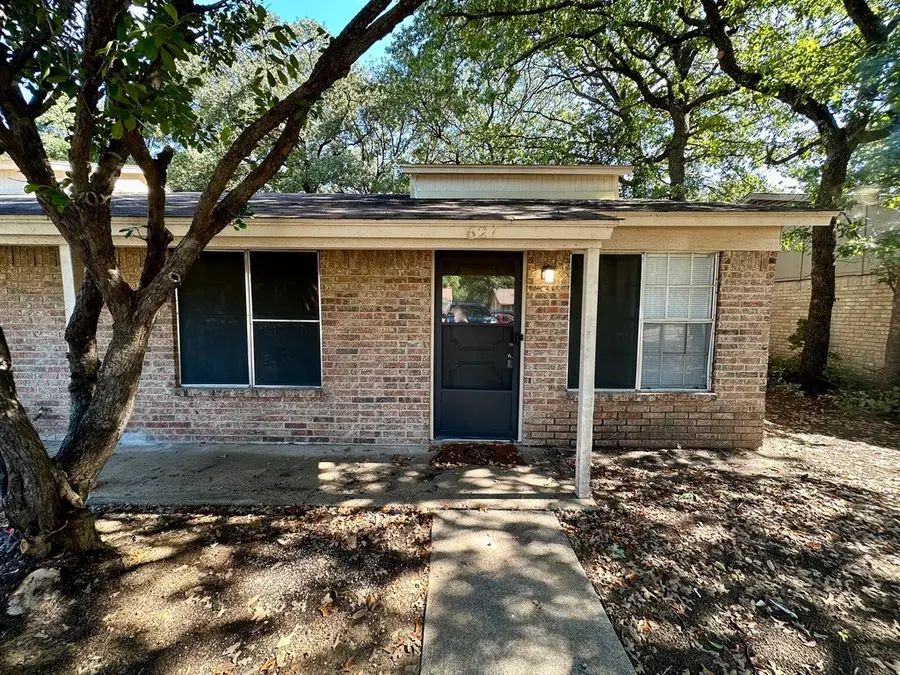 627 Mcqueary Street, Arlington, TX 76012 - Image #3