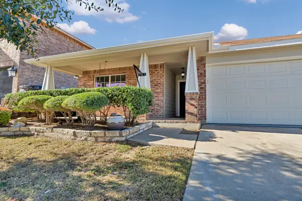 341 Windy Hill Lane, Fort Worth, TX 76108
