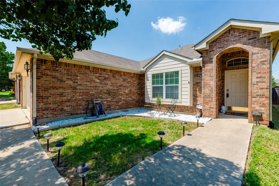 3729 Cook Court, Fort Worth, TX 76244 - Image #3