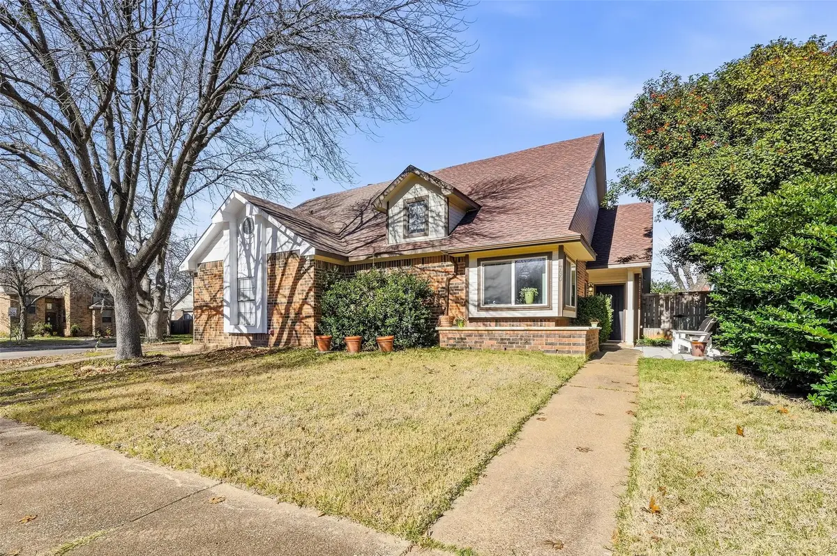 730 Bordeaux Drive, Euless, TX 76039 - Image #1