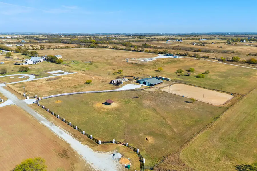 6095 Western Star Drive, Justin, TX 76247 - Image #3