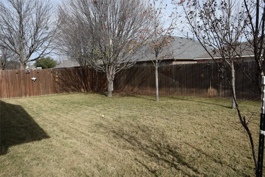 207 Sandpoint Drive, Mansfield, TX 76063 - Image #3
