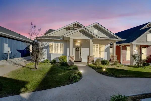 322 Woodside Trail, Waxahachie, TX 75165