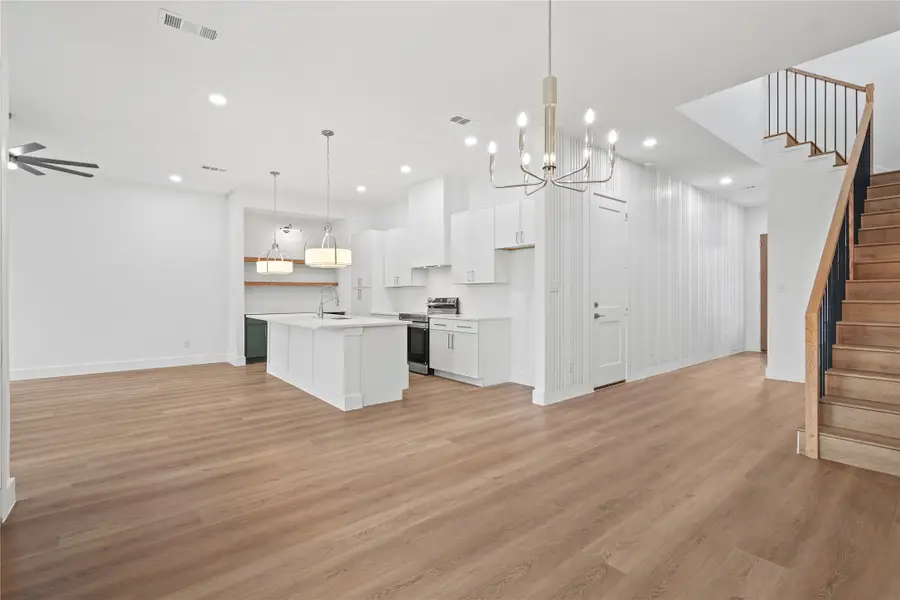 3835 Spence Street, Dallas, TX 75215 - Image #3