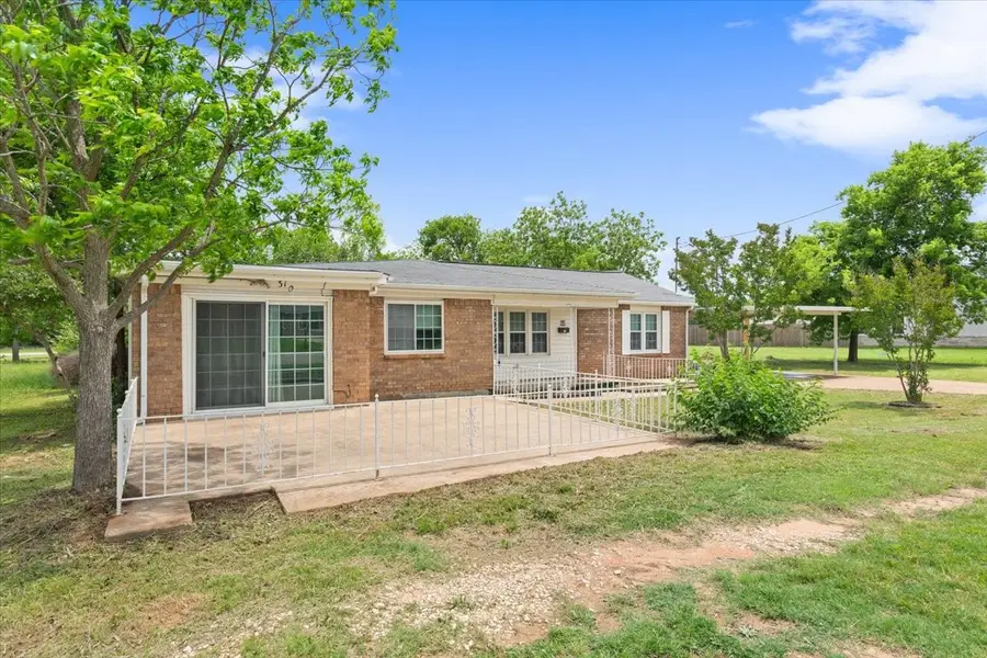 310 Garfield Street, McGregor, TX 76657 - Image #2