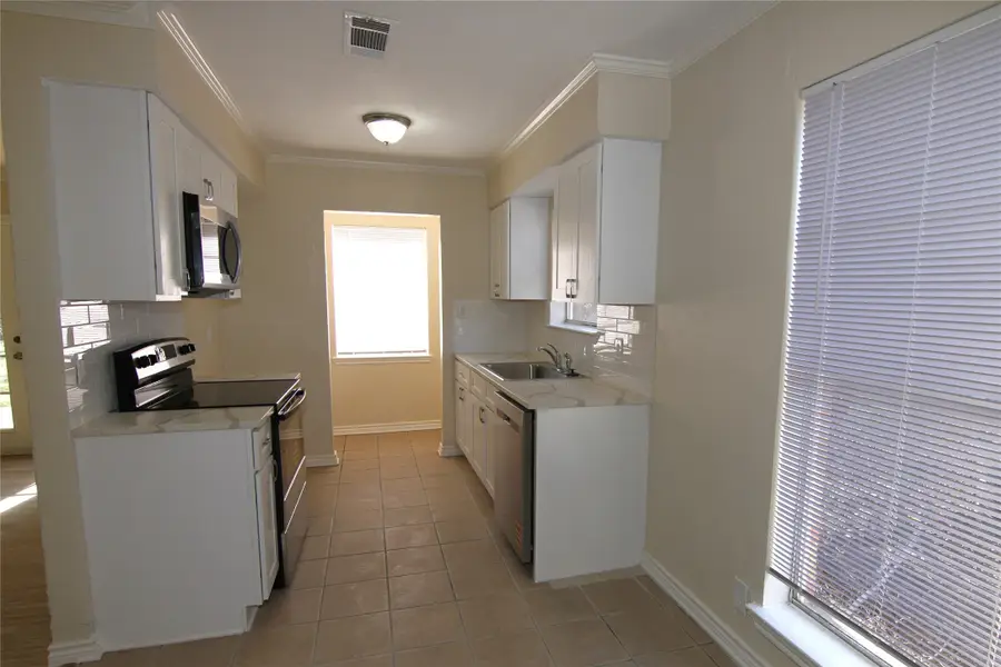 9830 Bluffcreek Drive, Dallas, TX 75227 - Image #3