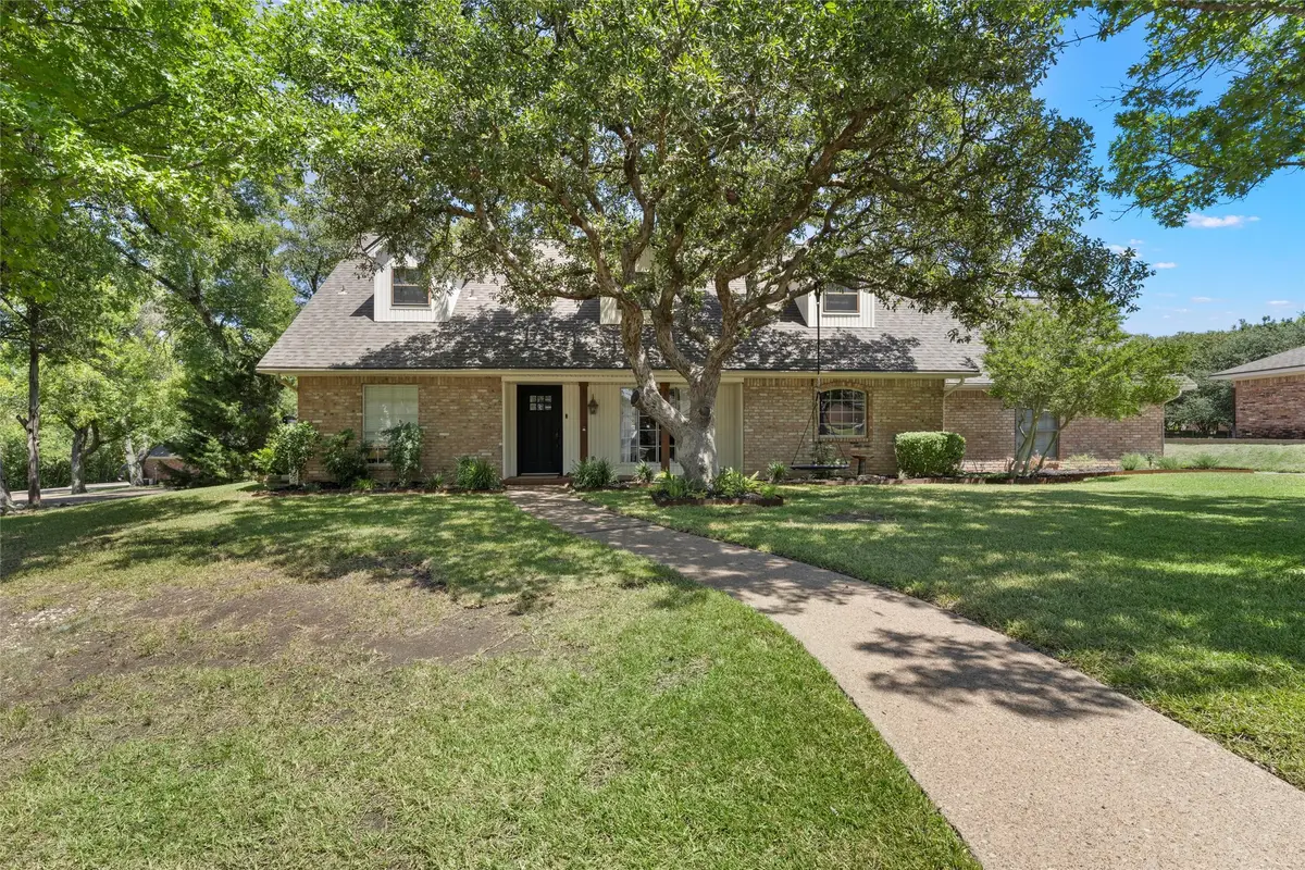 809 Woodland West Drive, Woodway, TX 76712 - Image #1