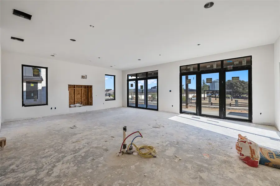 355 Emma Jean Trail, Iredell, TX 76649 - Image #2