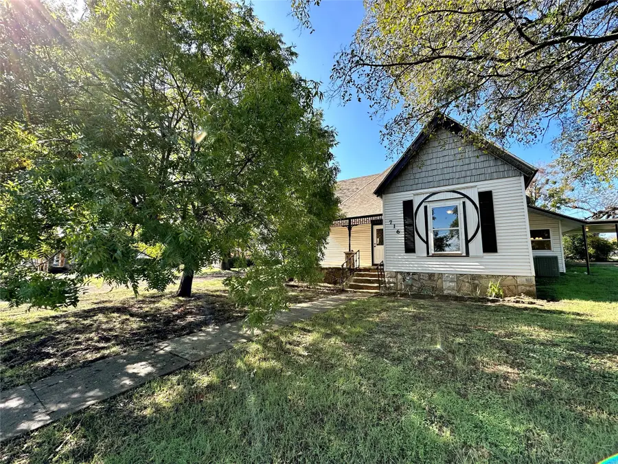 716 N Mesquite Street, Hico, TX 76457 - Image #2