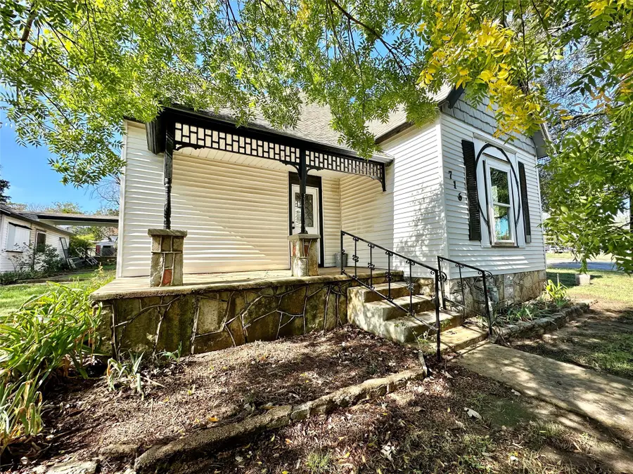 716 N Mesquite Street, Hico, TX 76457 - Image #3