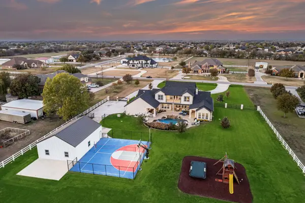 2025 Greenway Crossing Drive, Haslet, TX 76052