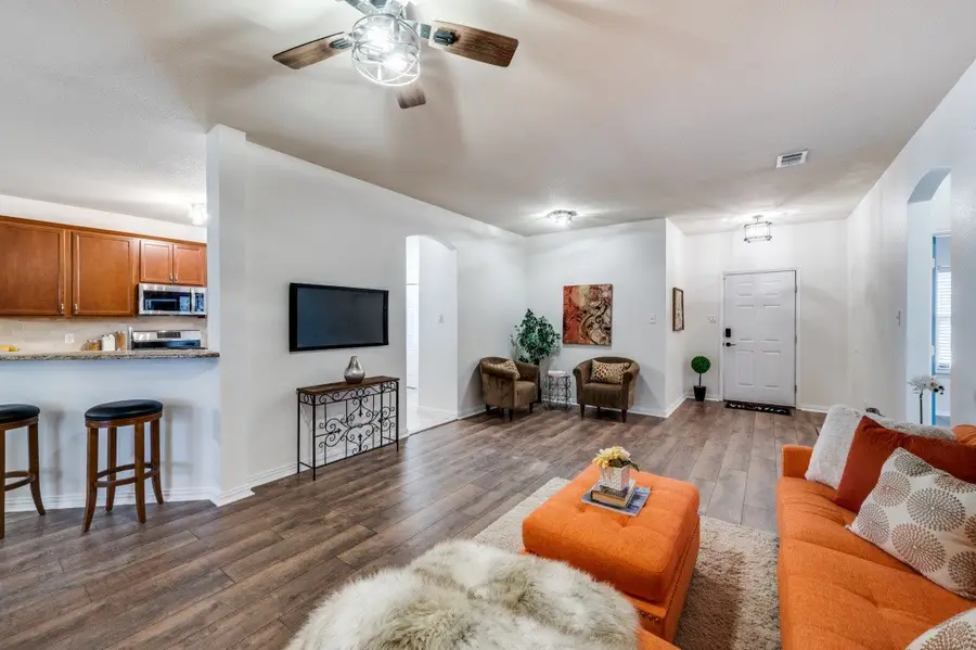 1420 Jordan Creek Court, Little Elm, TX 75068 - Image #3