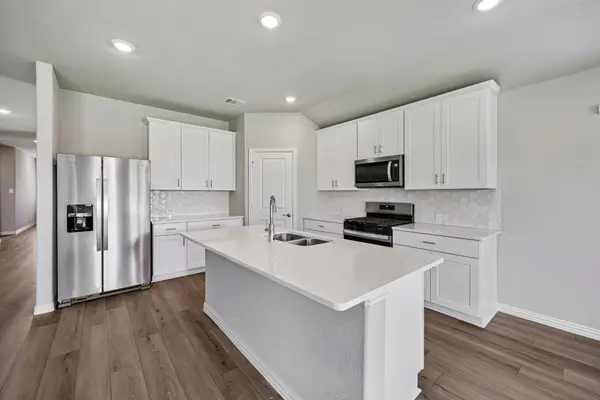 1812 Gardendale Hollow Lane, Anna, TX 75409