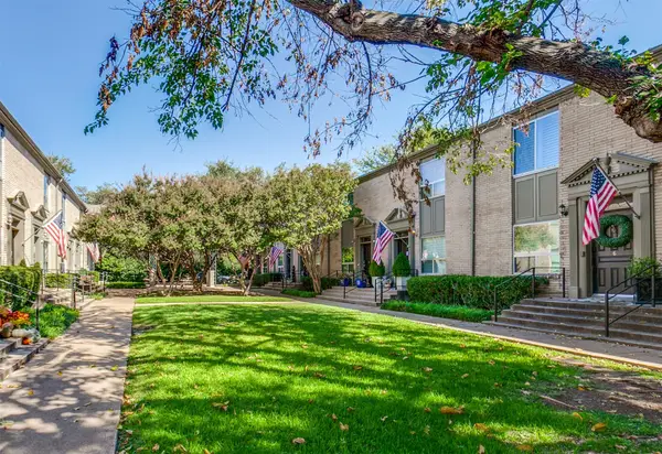 7526 W Northwest Highway #2, Dallas, TX 75225