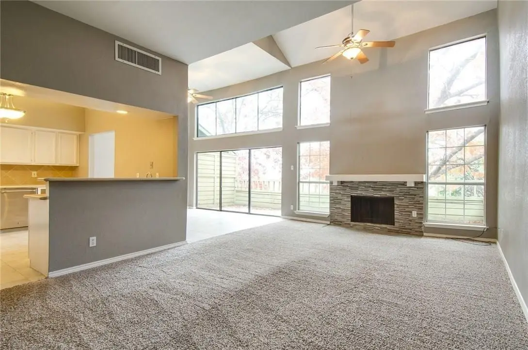 732 Heights Drive, Fort Worth, TX 76112 - Image #1