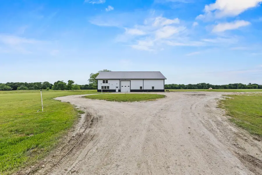 5425 County Road 4604, Commerce, TX 75428 - Image #2