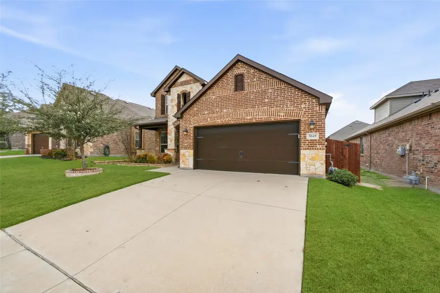 5649 Salt Springs Drive, Fort Worth, TX 76179 - Image #2