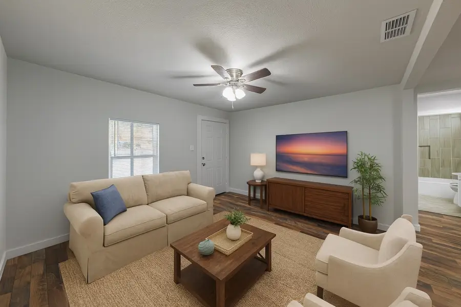 3222 Grayson Street, Fort Worth, TX 76119 - Image #2