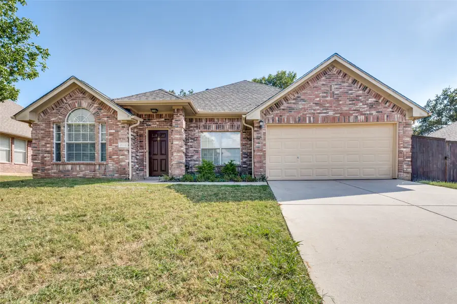 2606 Whetstone Drive, Corinth, TX 76210 - Image #2