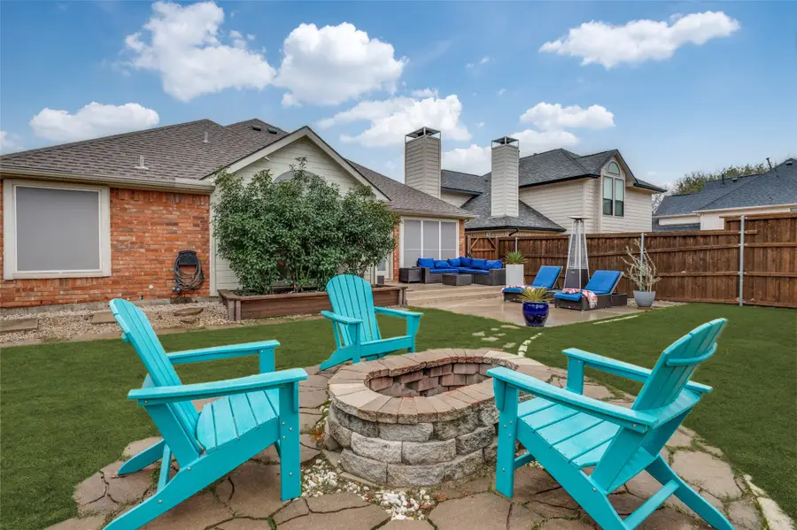 3810 Antioch Circle, Carrollton, TX 75007 - Image #2